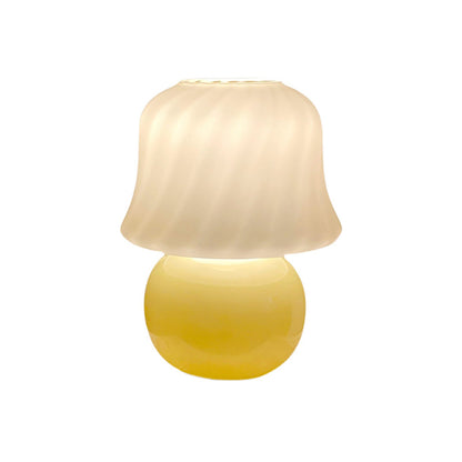 Luma Cream Table Lamp