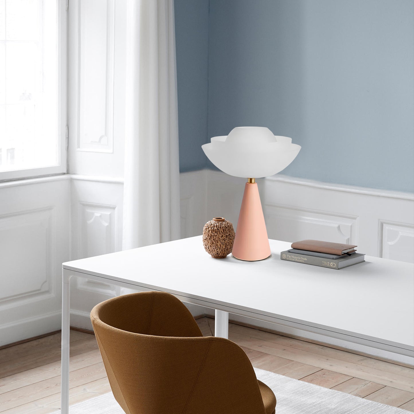 Blossom Metal Table Lamp