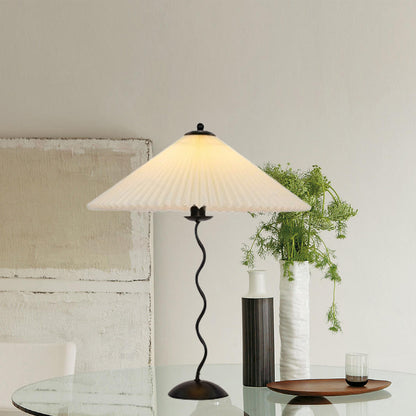 Squiggle Pleated Table Lamp