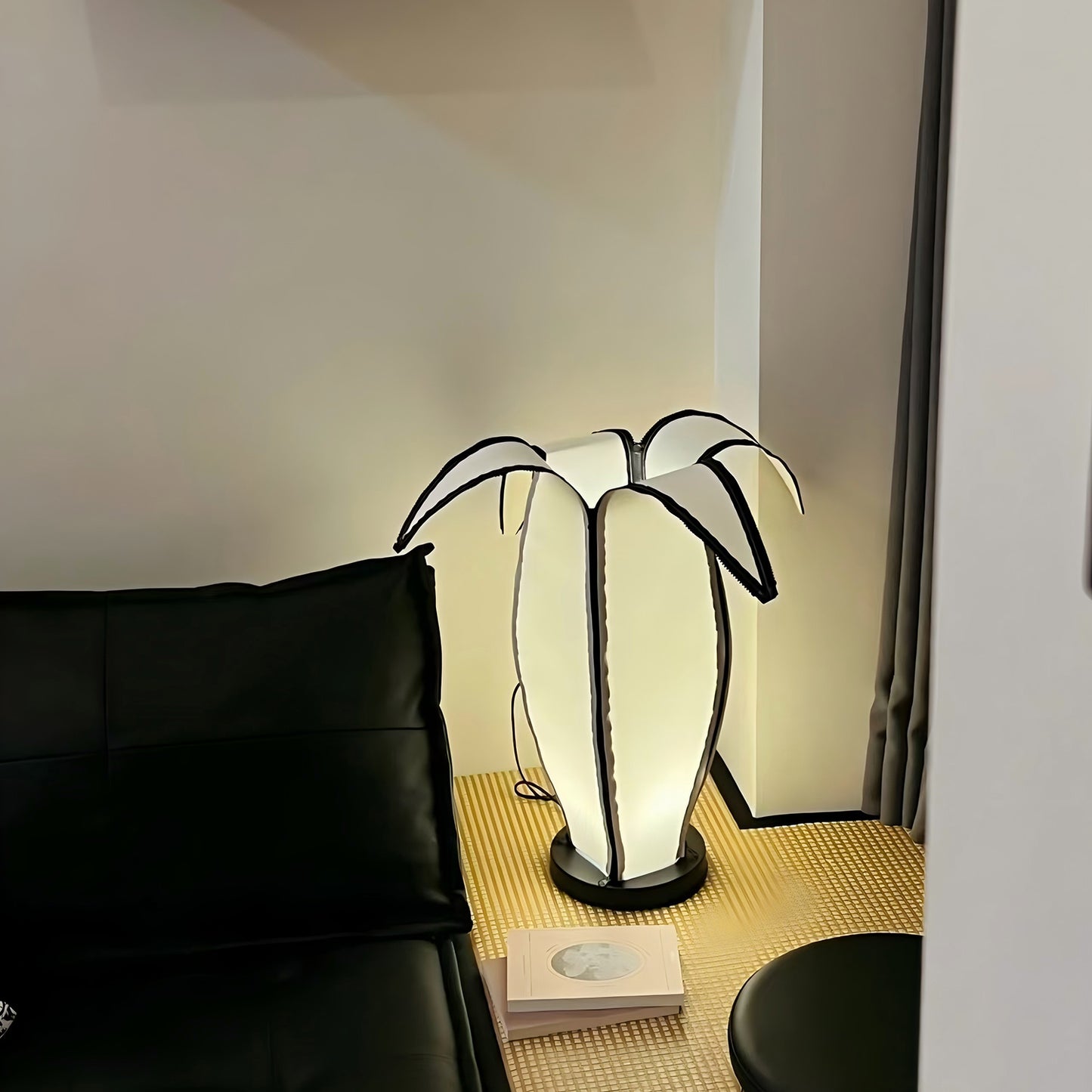 Banana Curve Floor Lamp