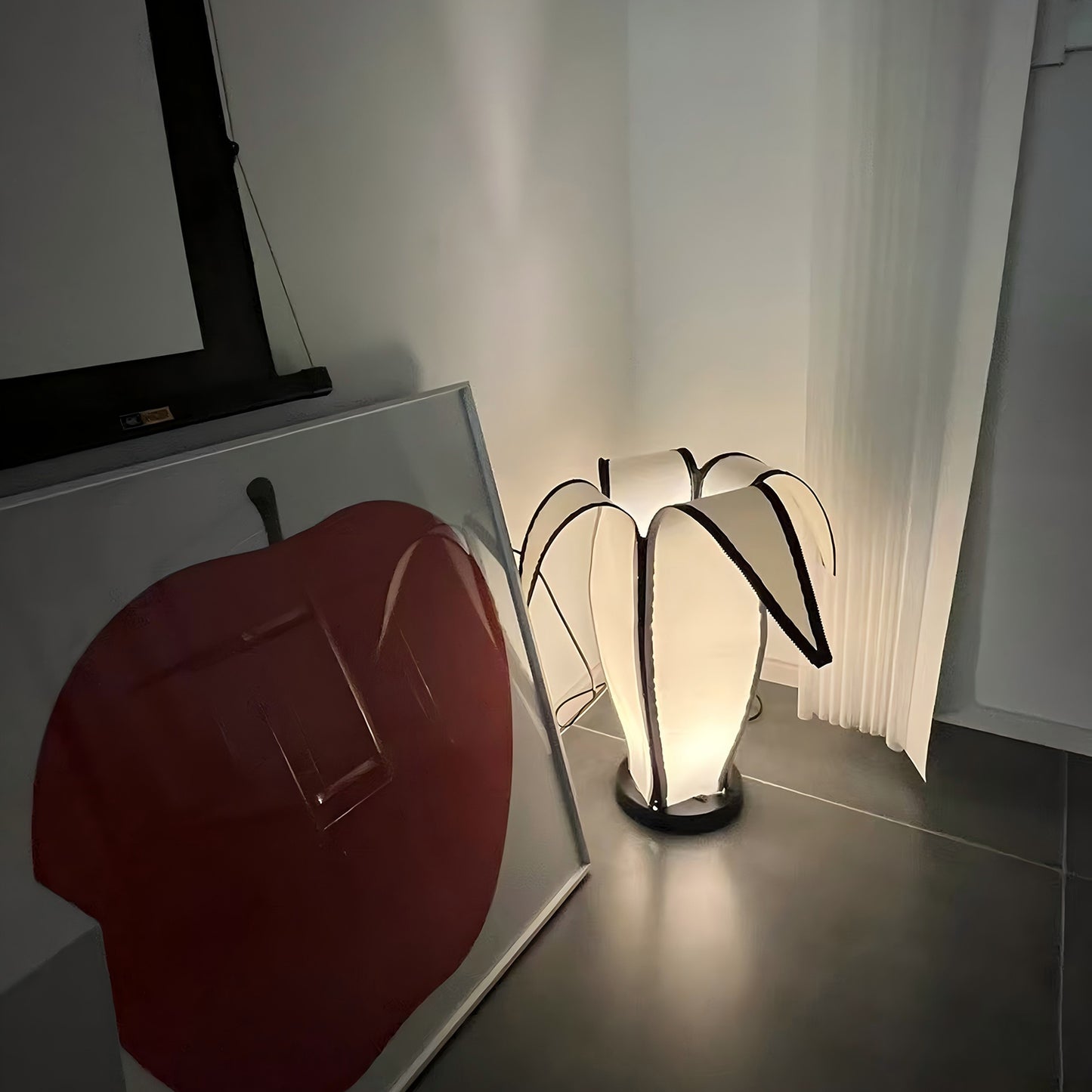 Banana Curve Floor Lamp