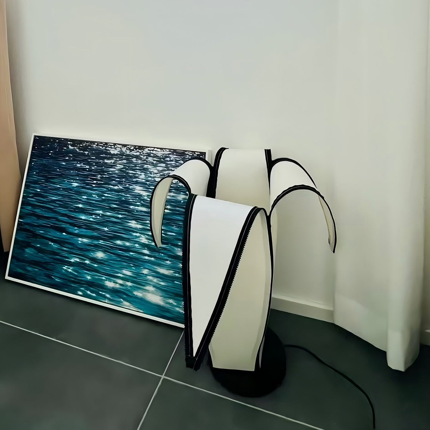 Banana Curve Floor Lamp