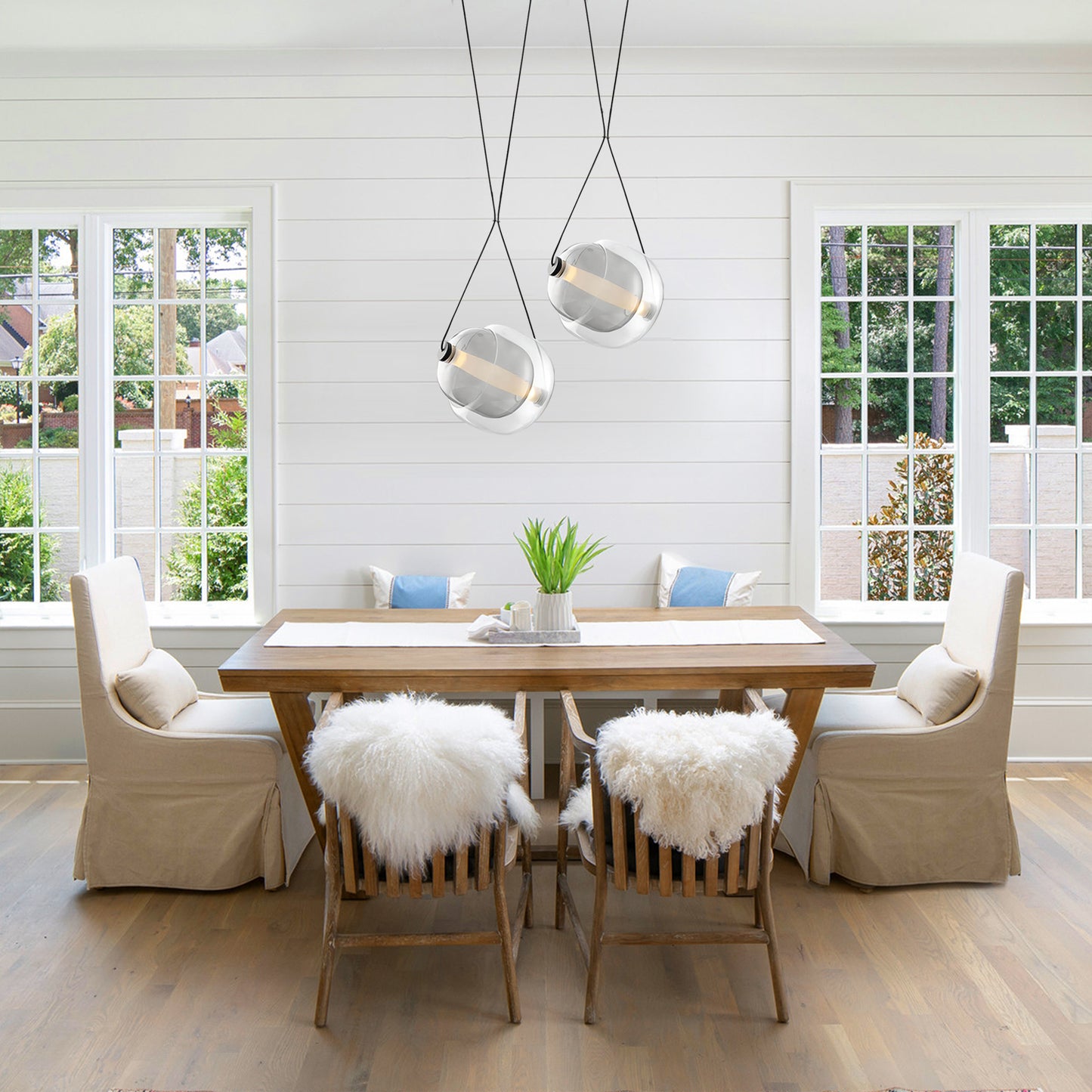 Capsule Pendant Light