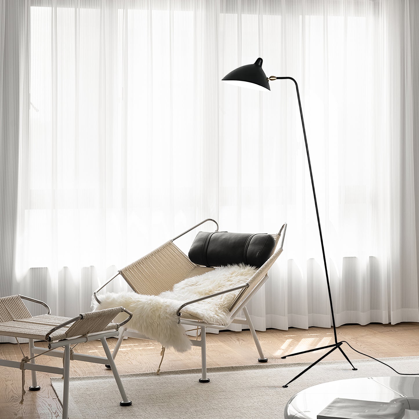 Claws Floor Lamp