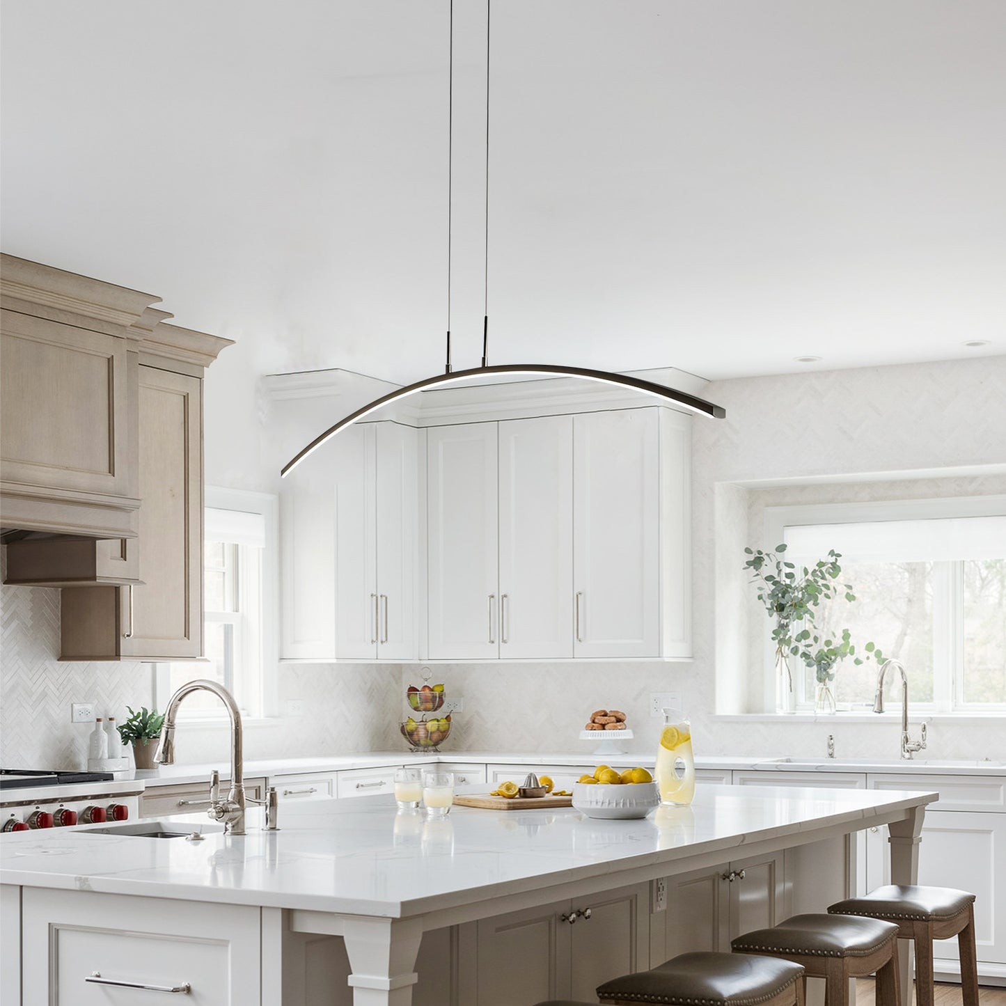 Curved Pendant Lamp