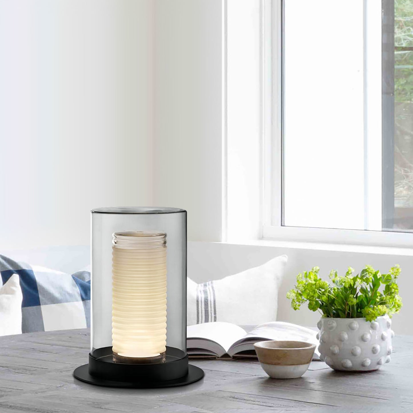Cylinder Glass Table Lamp