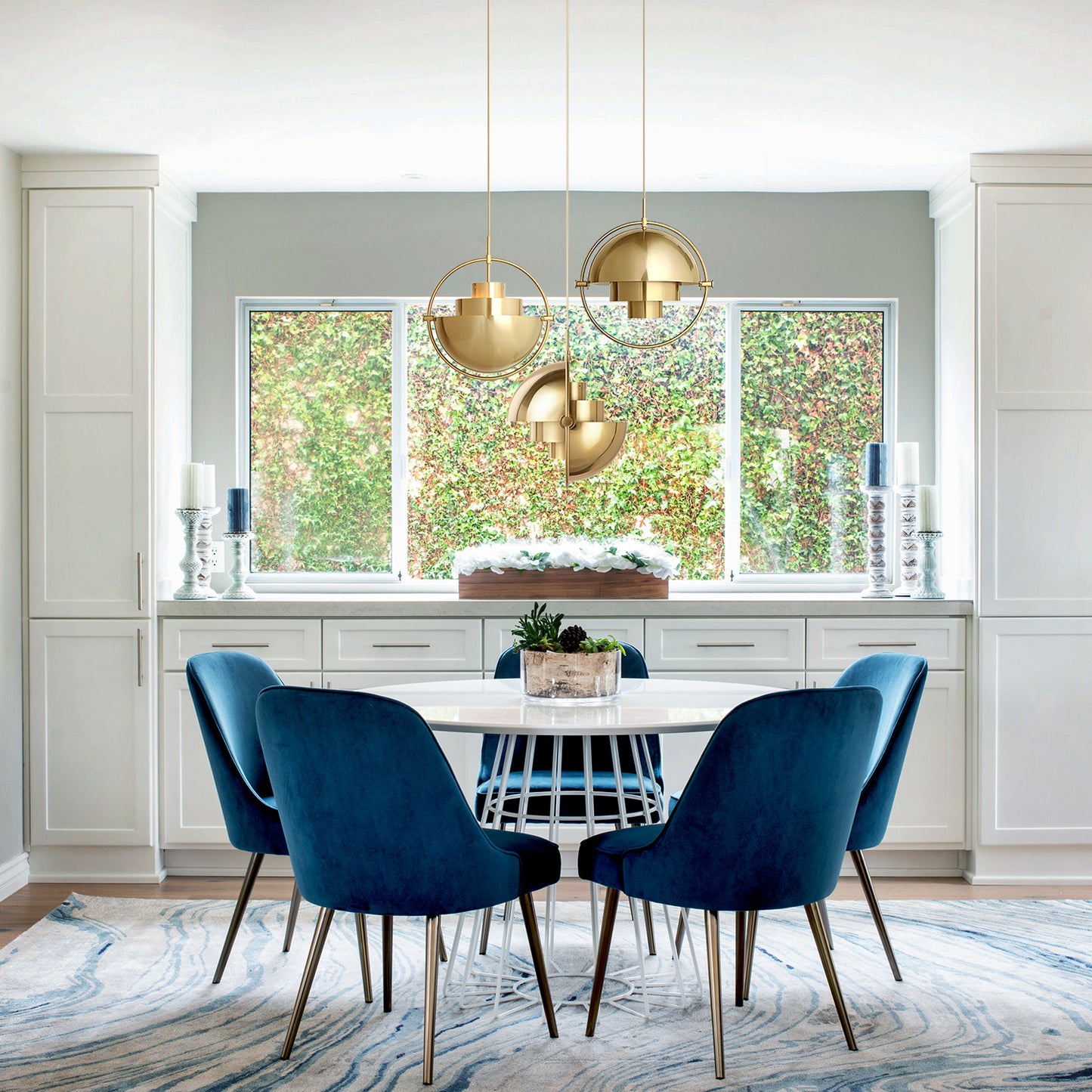 Dislocation Ball Pendant Lamp