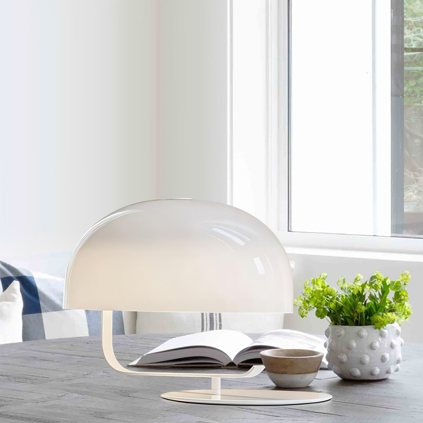 Ecliptic Arc Table Lamp