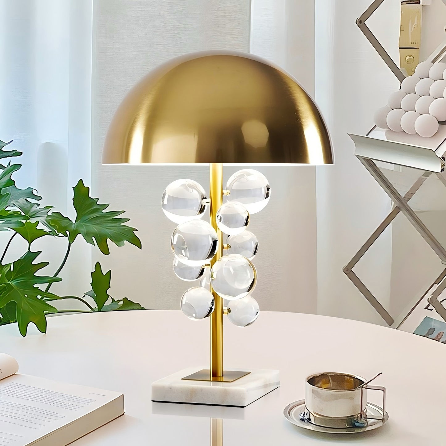 Globo Glass Table Lamp