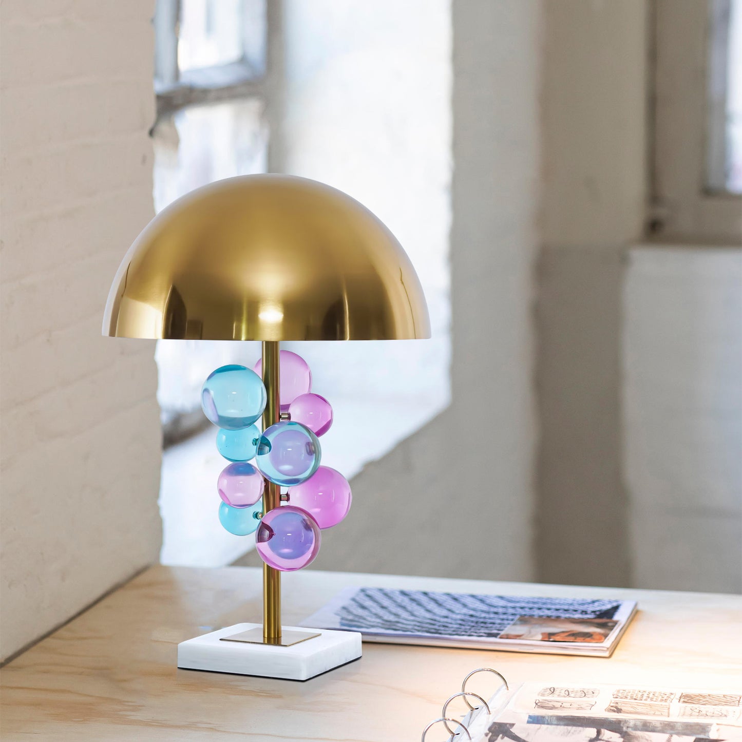 Globo Glass Table Lamp