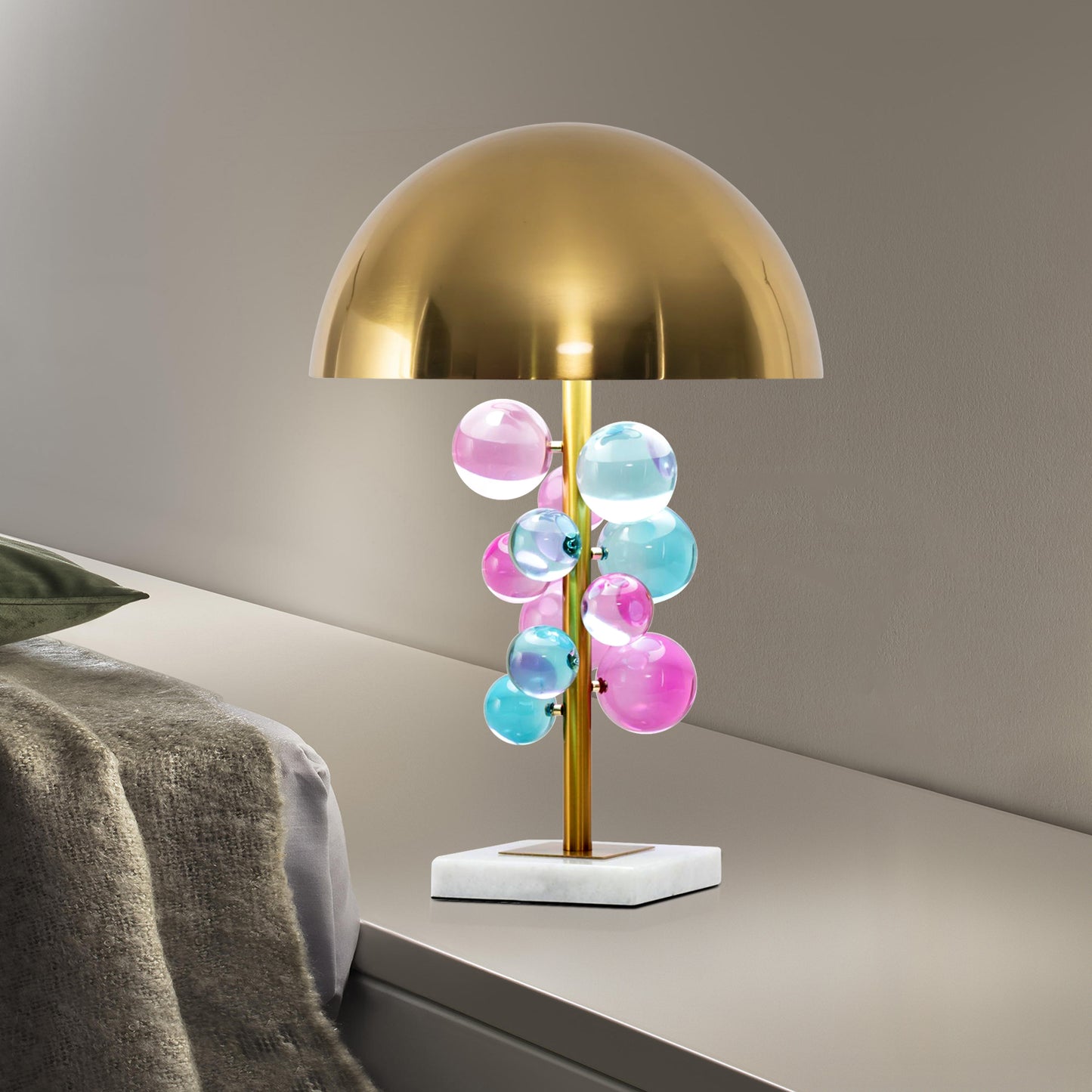 Globo Glass Table Lamp