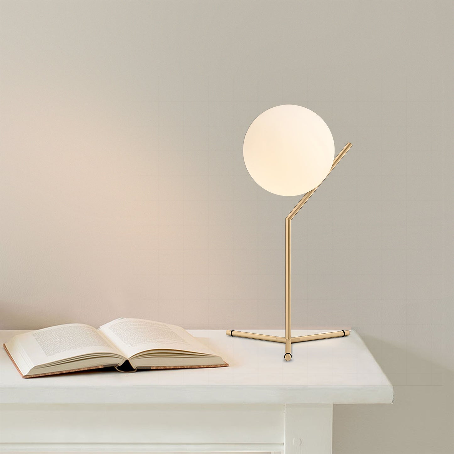 IC Glass Table Lamp