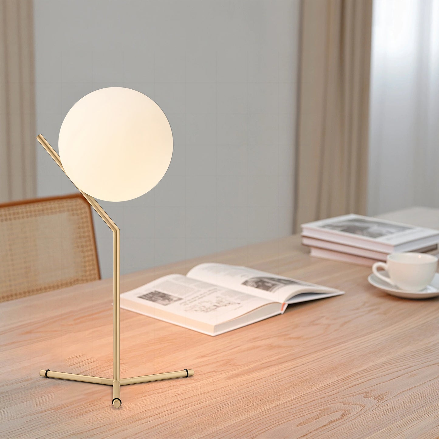 IC Glass Table Lamp