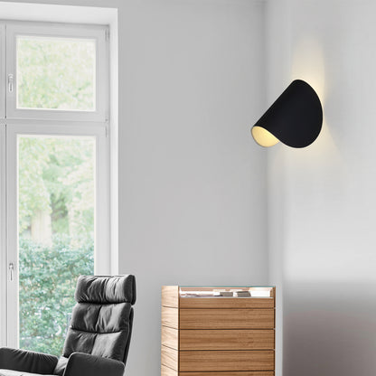 IO Metal Wall Lamp
