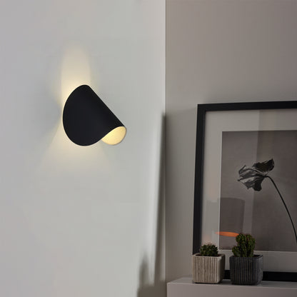 IO Metal Wall Lamp