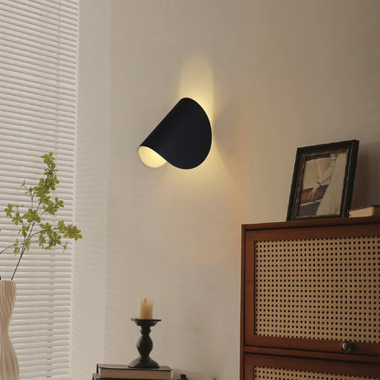 IO Metal Wall Lamp