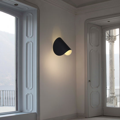IO Metal Wall Lamp
