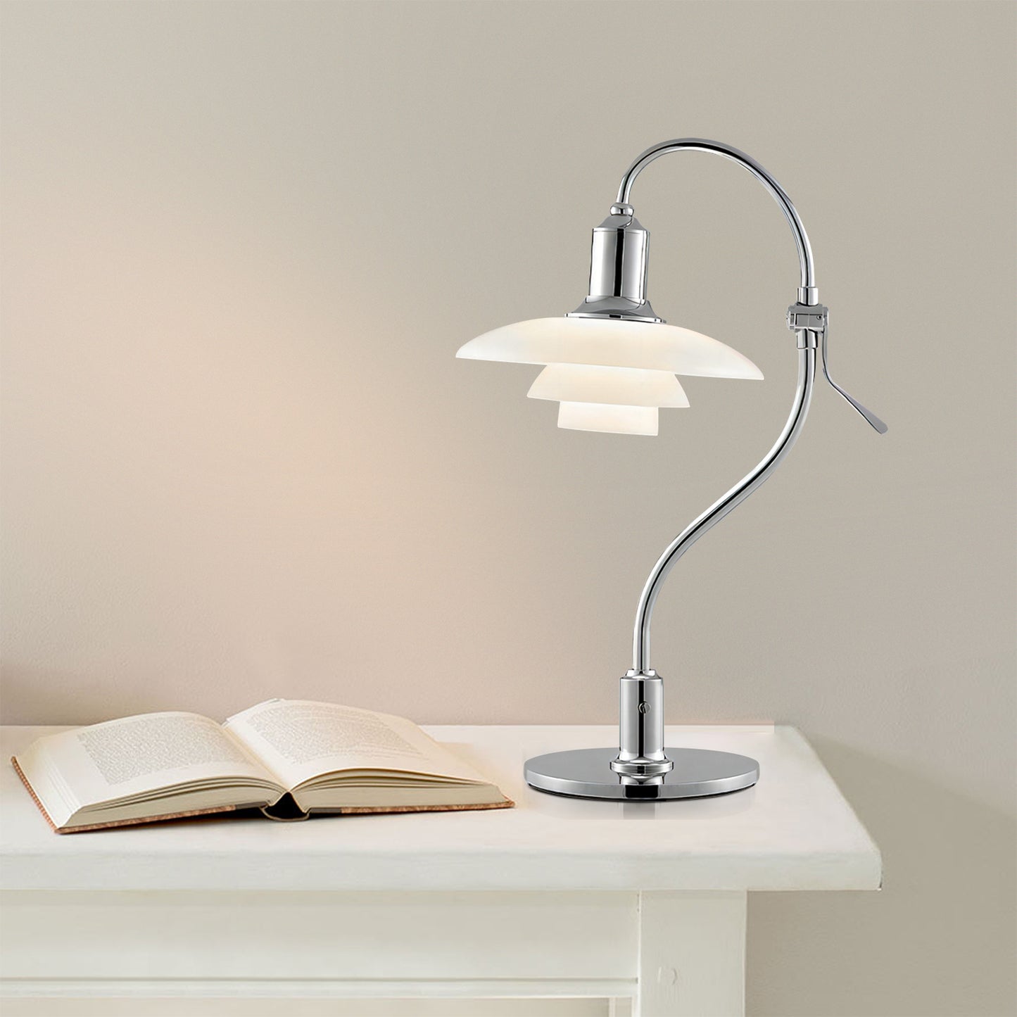 Illume Curvo Lamp