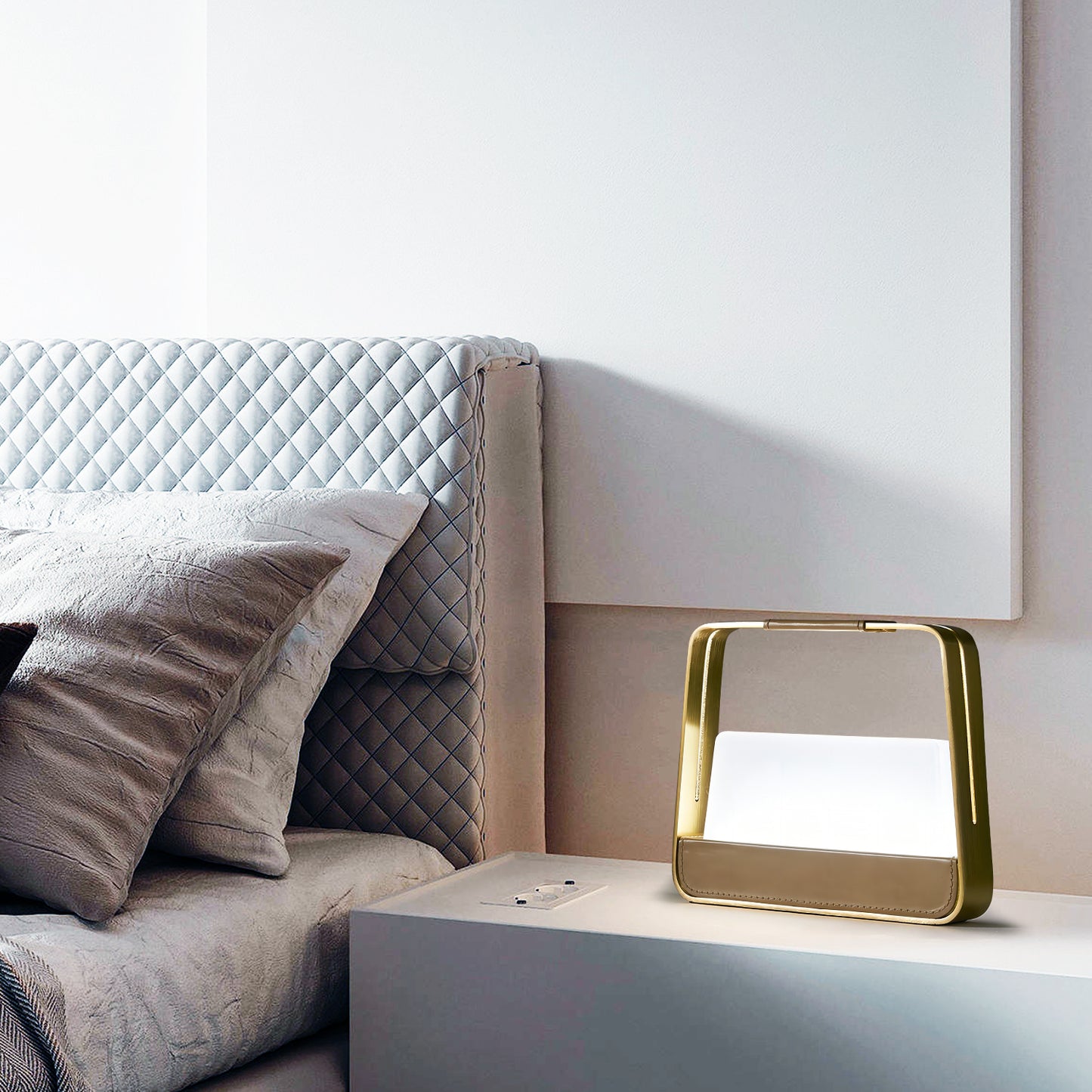 Jacqueline Portable Table