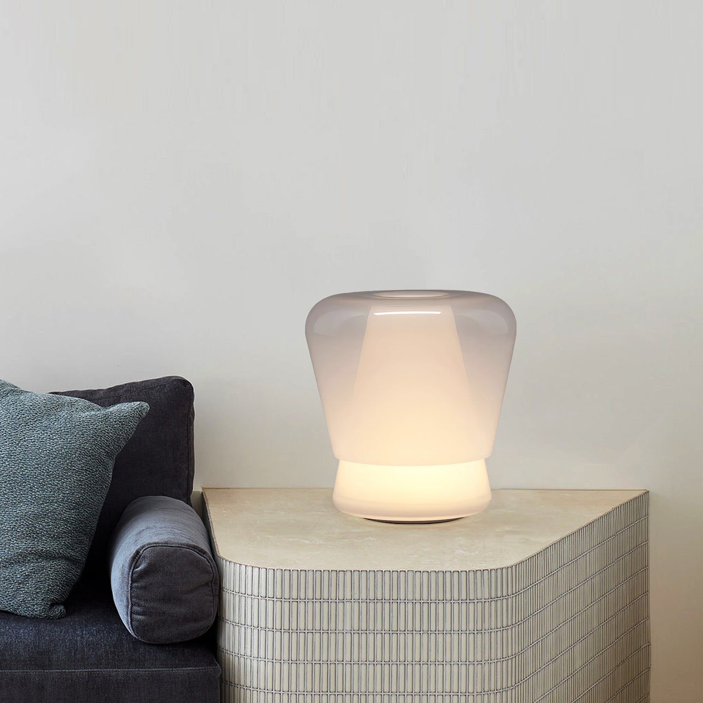 Jumelle Jelly Table Lamp