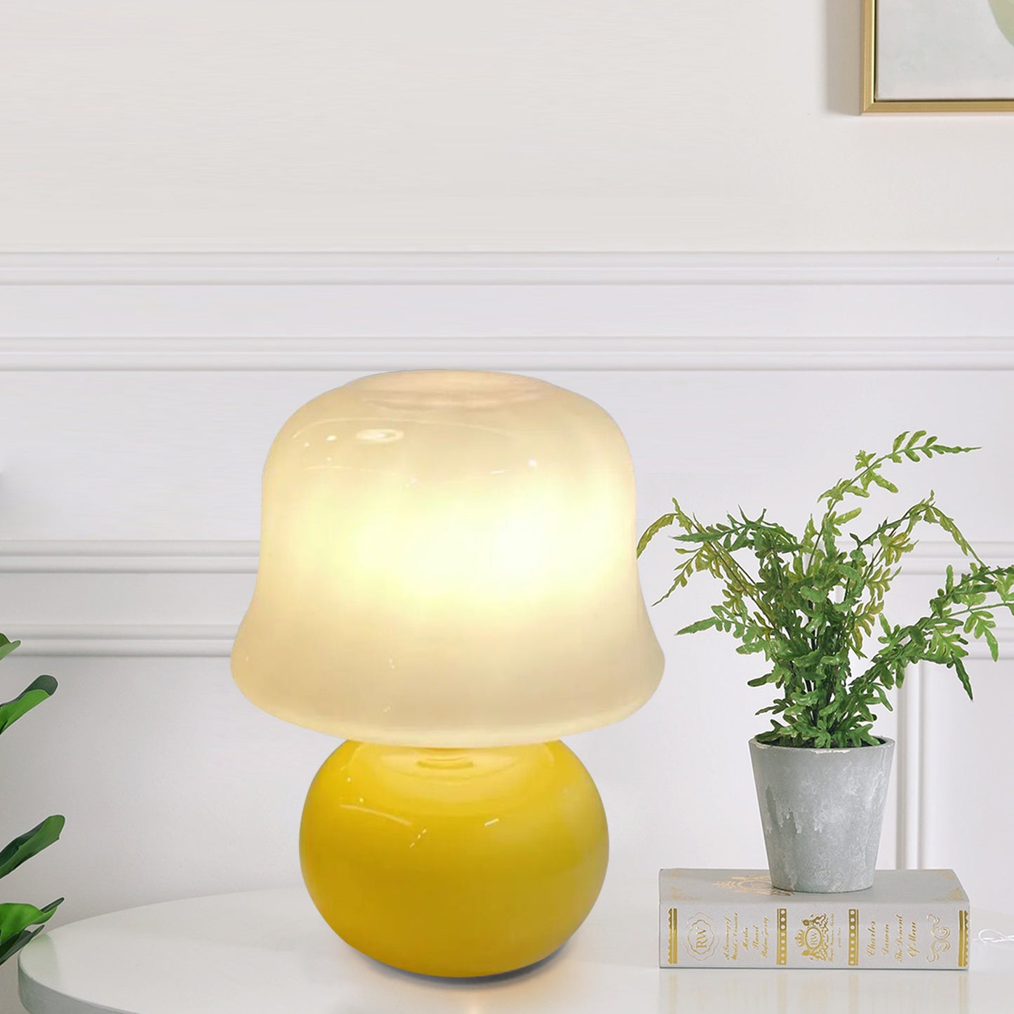 Luma Cream Table Lamp