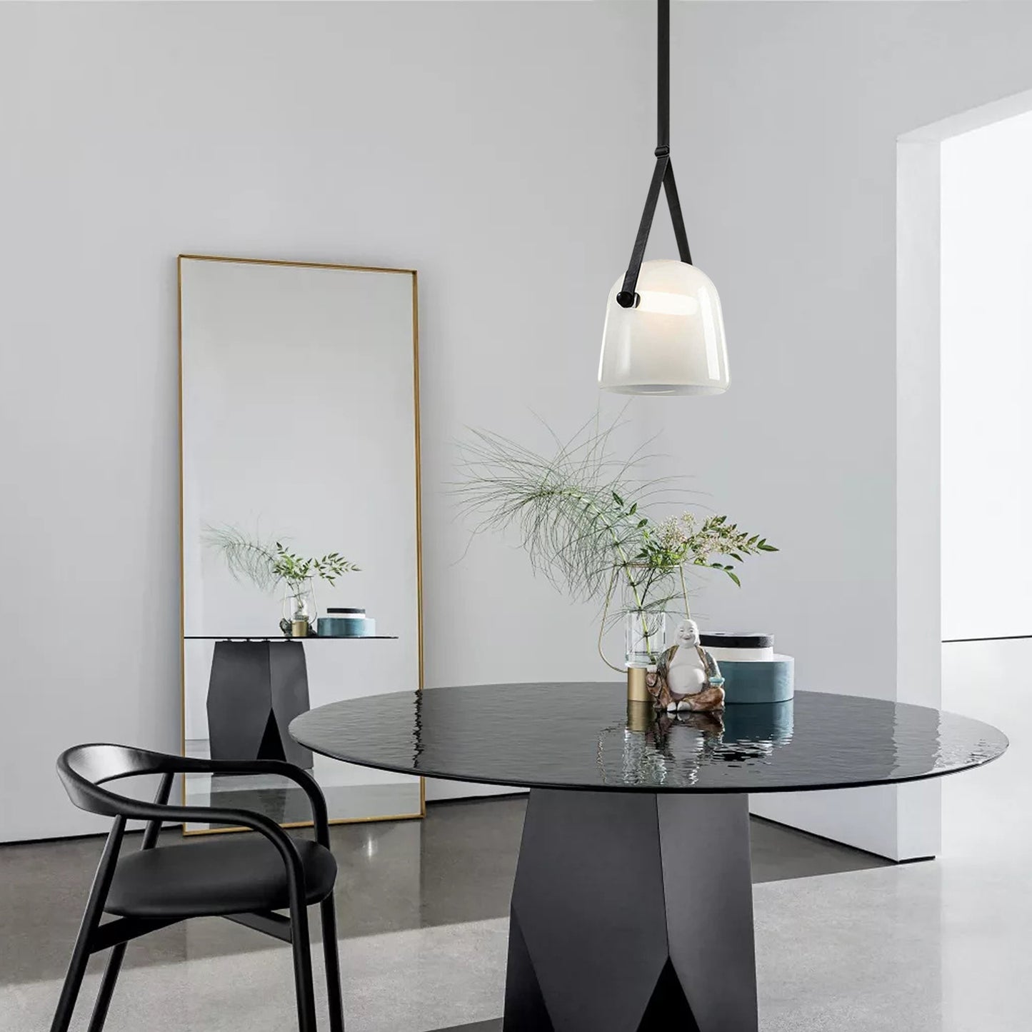 Luma Glass Pendant Light