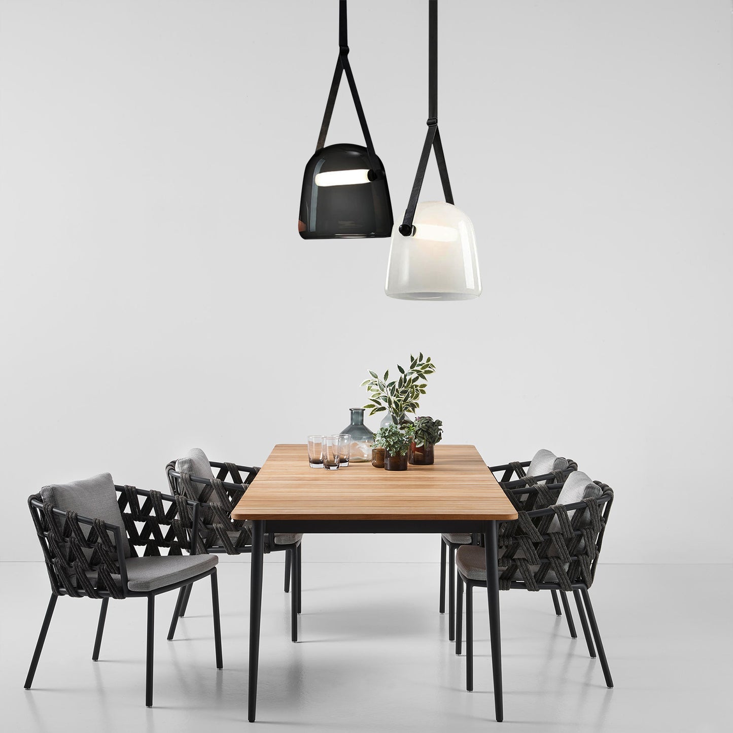 Luma Glass Pendant Light