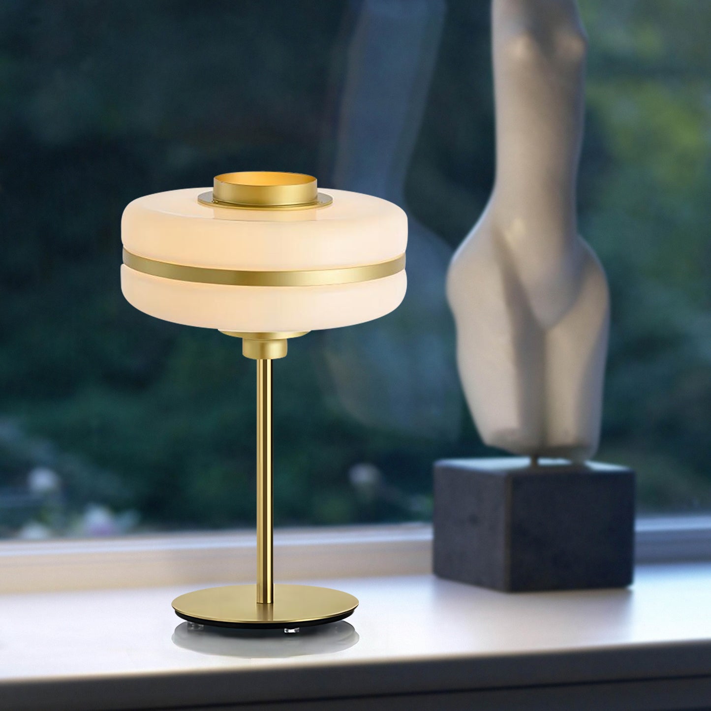 Lustra Table Lamp