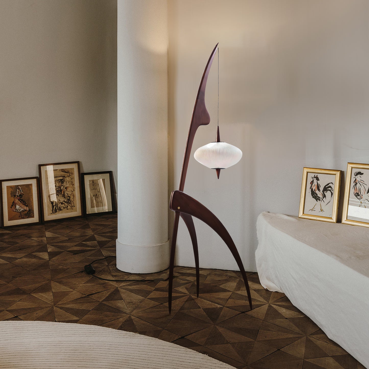 N°14.950 Mantis Floor Lamp