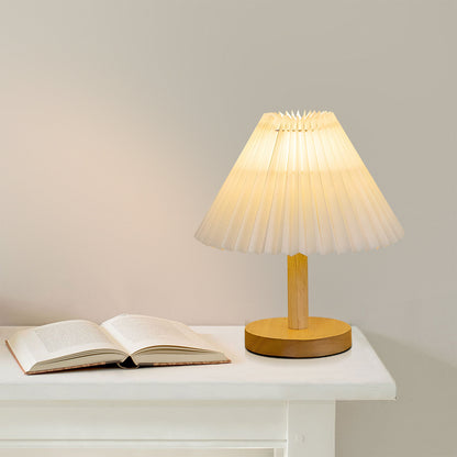 Noya Pleated Table Lamp