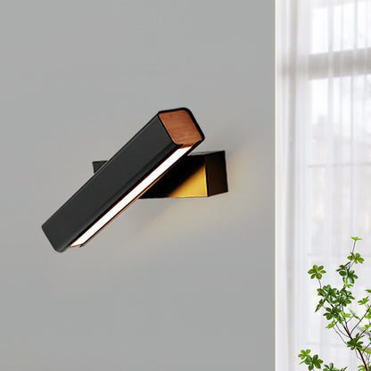 Rotating Wood Wall Lamp