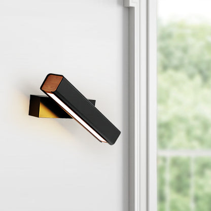 Rotating Wood Wall Lamp