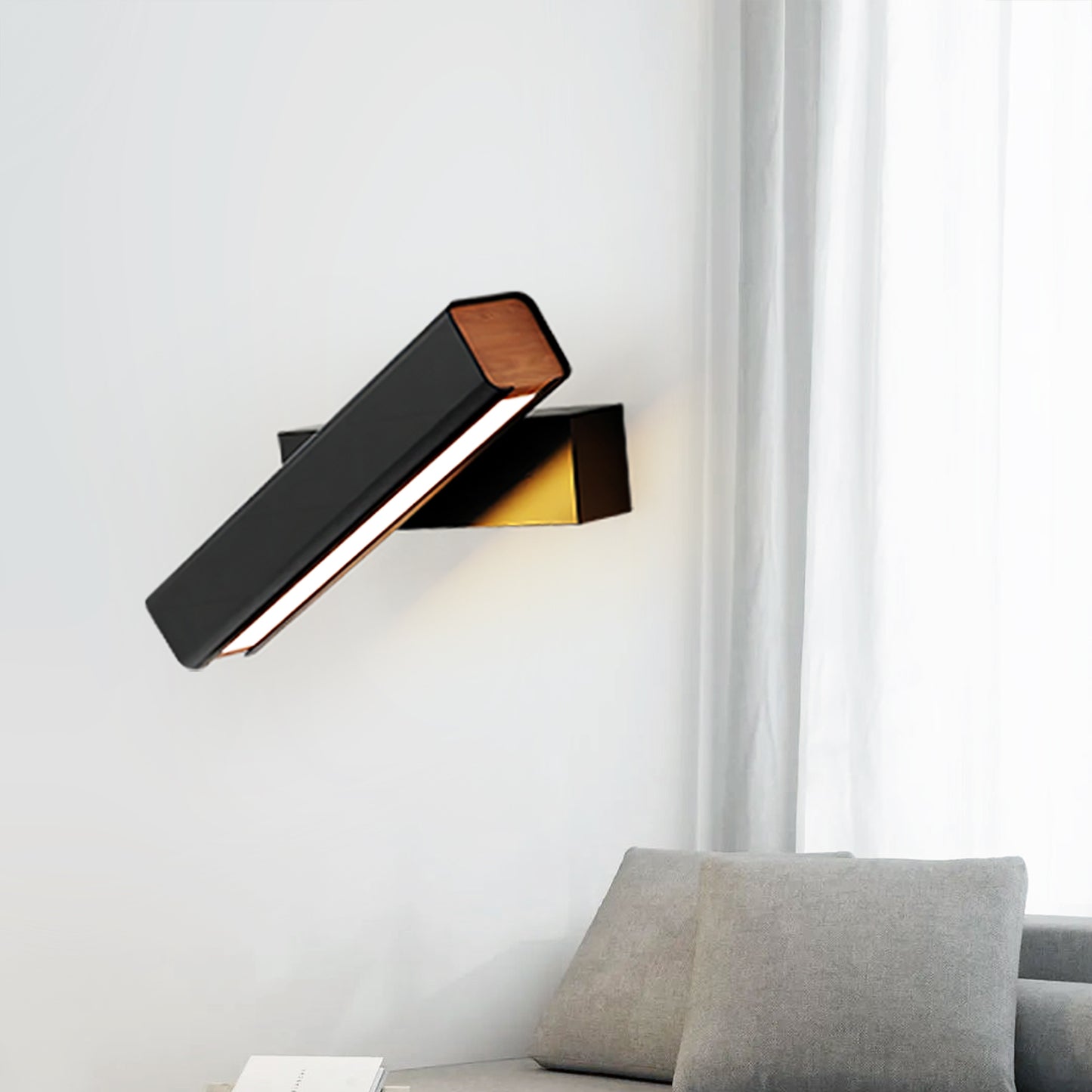 Rotating Wood Wall Lamp