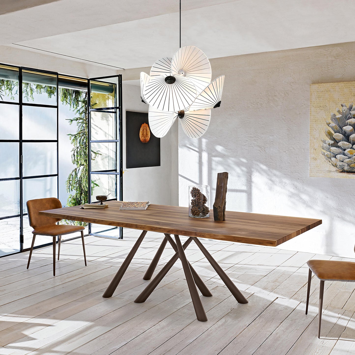 Serpentine Pendant Light