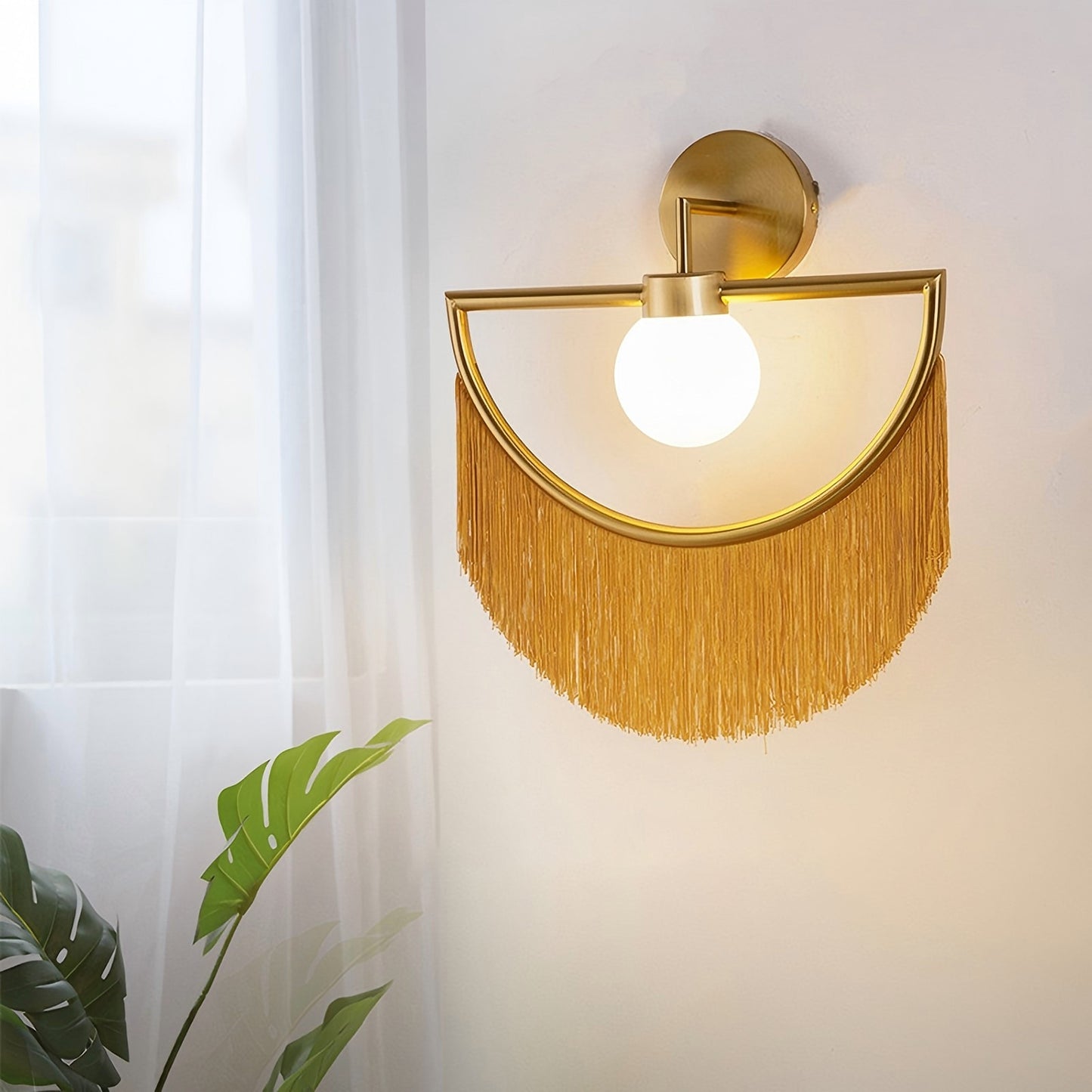 Wink Tassel Wall Lamp